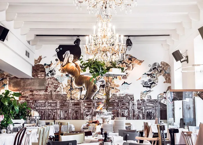 Grand Wiesler - Centre Of Готель 4*