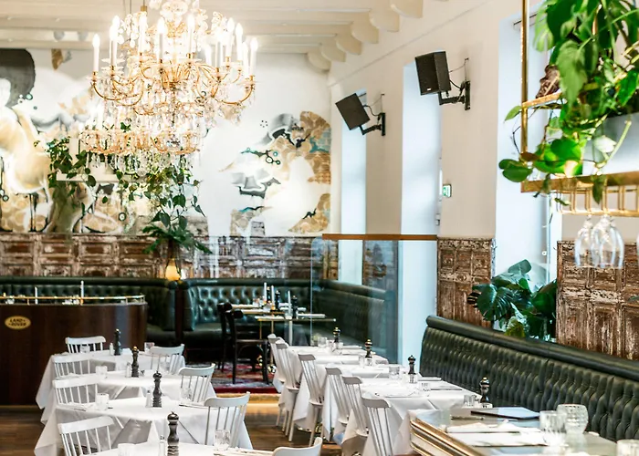 Grand Wiesler - Centre Of Готель